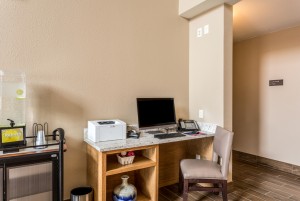 Comfort Inn & Suites Albuquerque - Business Center